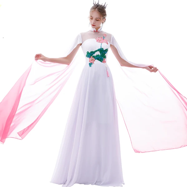 Chinese style Affordable White Chiffon Evening Dresses  2020 A-Line / Princess See-through High Neck Short Sleeve Appliques Embroidered Flower Watteau Train Formal Dresses