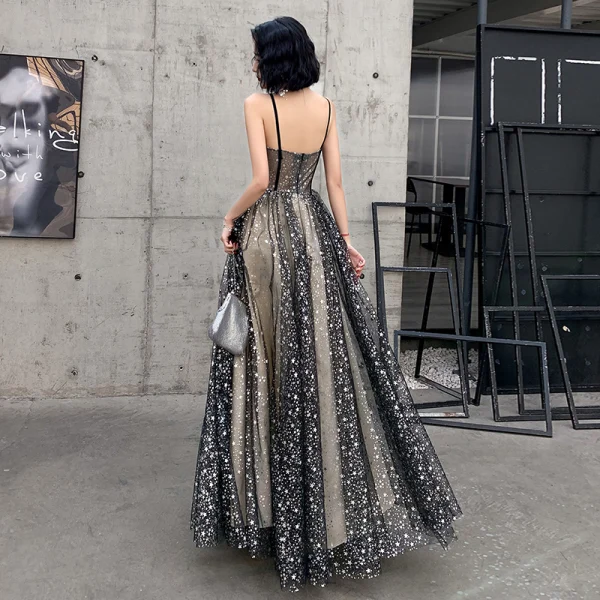 Sexy Schwarz Gold Durchsichtige Abendkleider 2020 Ballkleid Spaghettiträger Ärmellos Glanz Star Lange Rüschen Rückenfreies Festliche Kleider