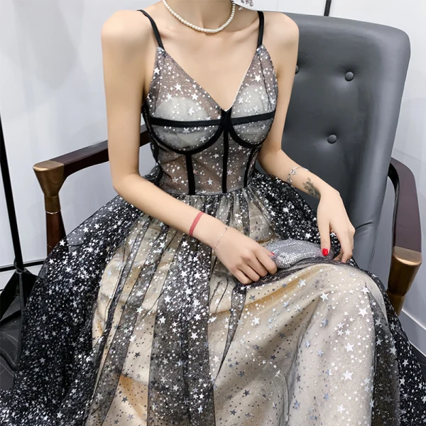 Sexy Schwarz Gold Durchsichtige Abendkleider 2020 Ballkleid Spaghettiträger Ärmellos Glanz Star Lange Rüschen Rückenfreies Festliche Kleider