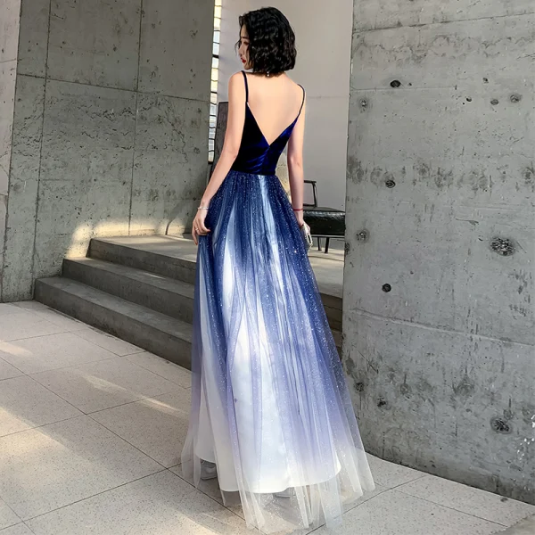 Sexy Royal Blue Gradient-Color White Suede Evening Dresses  2020 A-Line / Princess Deep V-Neck Spaghetti Straps Sleeveless Glitter Tulle Floor-Length / Long Ruffle Backless