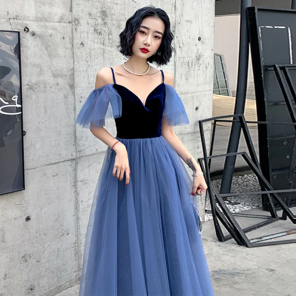 Chic / Beautiful Royal Blue Suede Evening Dresses  2020 A-Line / Princess Spaghetti Straps Short Sleeve Floor-Length / Long Ruffle Backless Formal Dresses
