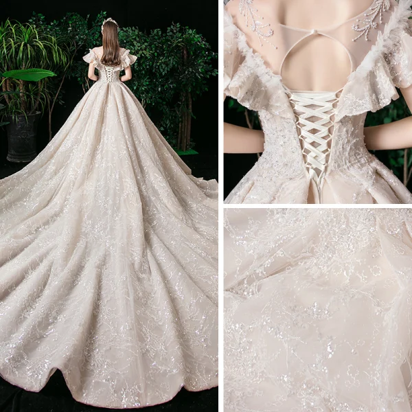 Élégant Champagne Transparentes La Mariée Robe De Mariée 2020 Robe Boule Encolure Carrée Manches Courtes Dos Nu Appliques En Dentelle Glitter Tulle Perlage Cathedral Train Volants