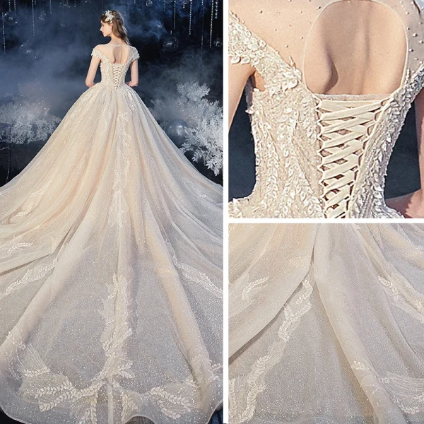 Chic / Belle Champagne Transparentes La Mariée Robe De Mariée 2020 Robe Boule Encolure Dégagée Manches Courtes Dos Nu Feuille Appliques En Dentelle Perlage Glitter Tulle Cathedral Train Volants