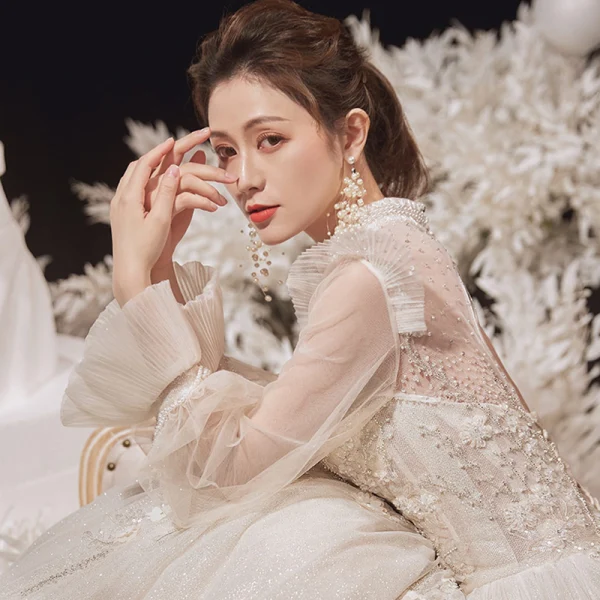 Vintage / Retro Victorian Style Champagne See-through Bridal Wedding Dresses 2020 Ball Gown High Neck Puffy Long Sleeve Backless Flower Appliques Lace Beading Glitter Tulle Cathedral Train Ruffle