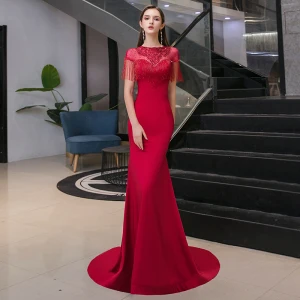 Élégant Bordeaux Transparentes Robe De Soirée 2020 Trompette Sirène Encolure Dégagée Manches Courtes Appliques En Dentelle Paillettes Perlage Gland Faux Diamant Train De Balayage