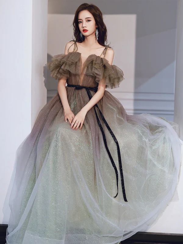 Élégant Vert Cendré Dégradé De Couleur Champagne Dansant Robe De Bal 2020 Princesse Transparentes Col v profond Bretelles Spaghetti Manches Courtes Ceinture Glitter Tulle Longue Volants Dos Nu Robe De Ceremonie