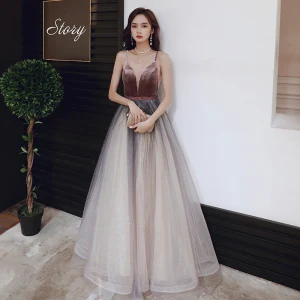 Sexy Marron Dégradé De Couleur Robe De Soirée 2020 Princesse Transparentes Col V Profond Sans Manches Bretelles Spaghetti Glitter Tulle Ceinture Longue Volants Dos Nu Robe De Ceremonie