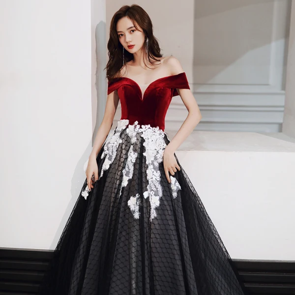 Chic / Beautiful Black Red Suede Evening Dresses 2020 A-Line / Princess Off-The-Shoulder Short Sleeve Checked Tulle Appliques Lace Floor-Length / Long Ruffle Formal Dresses