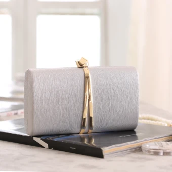 Simple Argenté Carrés Pochette 2020