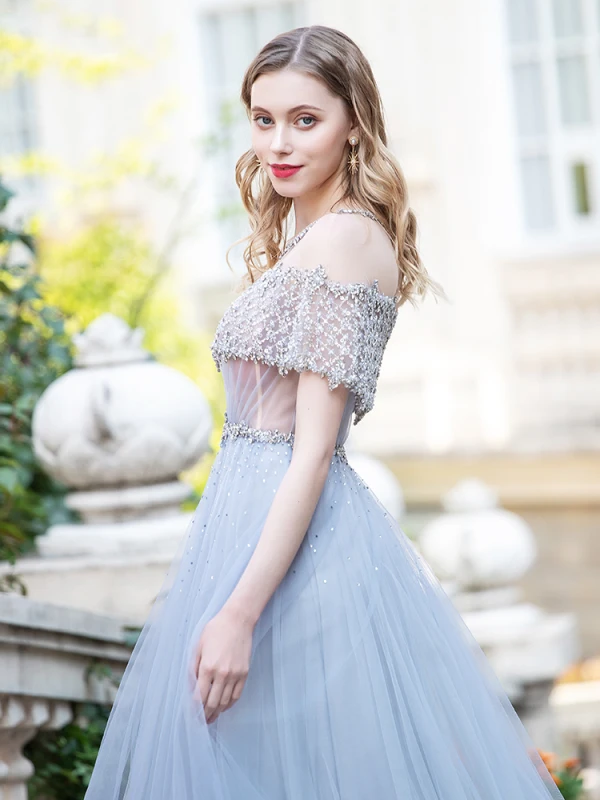 Luksusowe Błękitne Sukienki Wieczorowe 2020 Princessa Przezroczyste Wycięciem Kótkie Rękawy Rhinestone Szarfa Frezowanie Trenem Sweep Wzburzyć Bez Pleców Sukienki Wizytowe