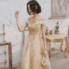 Chic / Belle Doré Robe De Soirée 2020 Princesse Transparentes Encolure Carrée Manches Courtes Appliques Paillettes Longue Volants Dos Nu Robe De Ceremonie