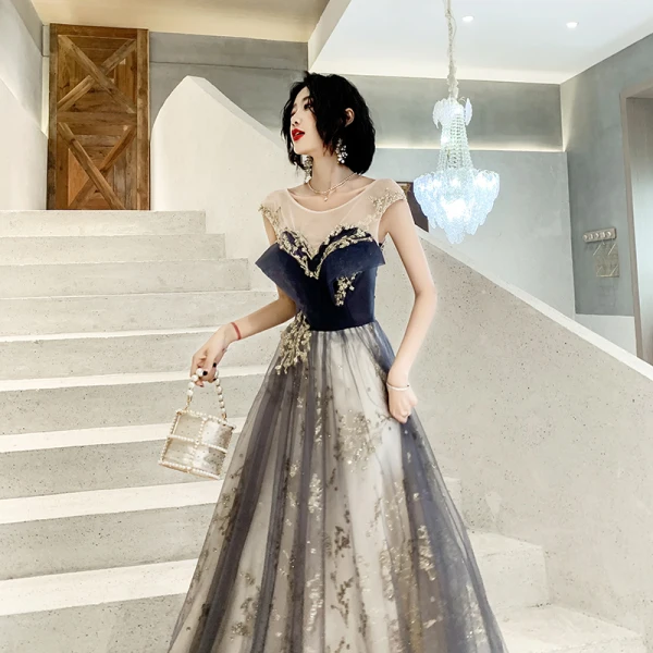 Chic / Belle Transparentes Bleu Marine Robe De Soirée 2020 Princesse Encolure Dégagée Sans Manches Appliques Paillettes Longue Volants Dos Nu Robe De Ceremonie