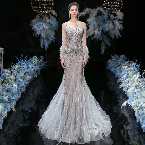 Luxus / Herrlich Grau Durchsichtige Abendkleider 2020 Meerjungfrau Eckiger Ausschnitt Lange Ärmel Feder Handgefertigt Perlenstickerei Lange Rüschen Rückenfreies Festliche Kleider