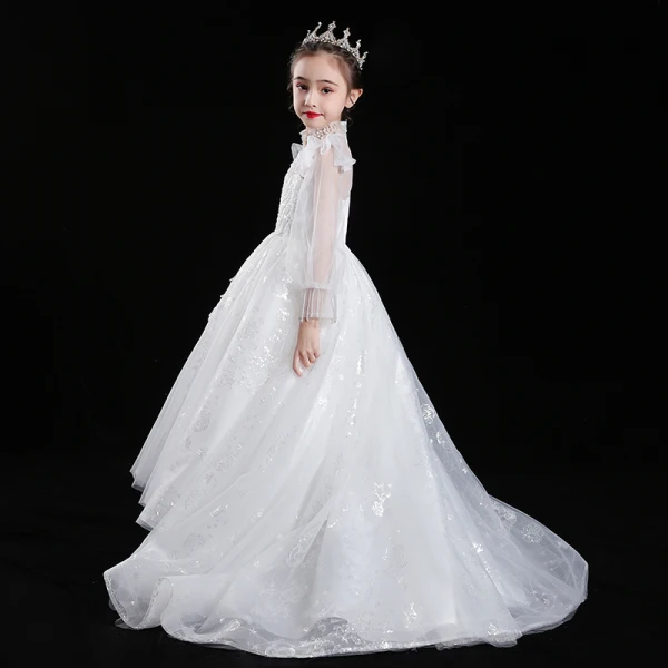 Style Victorien Blanche Transparentes Robe Ceremonie Fille 2020 Robe Boule Col Haut Gonflée Manches Longues Appliques En Dentelle Paillettes Perlage Train De Balayage Volants