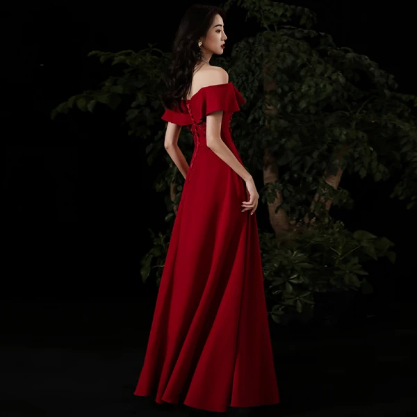 Schöne Rot Abendkleider 2020 A Linie Off Shoulder Kurze Ärmel Applikationen Spitze Perlenstickerei Stoffgürtel Gespaltete Front Lange Rüschen Rückenfreies Festliche Kleider