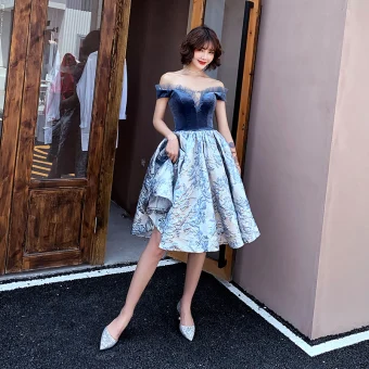 Mode Bleu Marine De Retour Robe De Graduation 2020 Robe Boule De L 039 Épaule Manches Courtes Fleur Volants Mi Longues Dos Nu Robe De Ceremonie