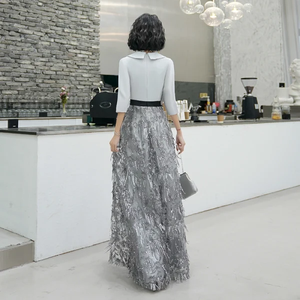 Chic / Belle Gris Robe De Soirée 2020 Princesse V-Cou 3/4 Manches Ceinture Paillettes Gland Longue Volants Robe De Ceremonie