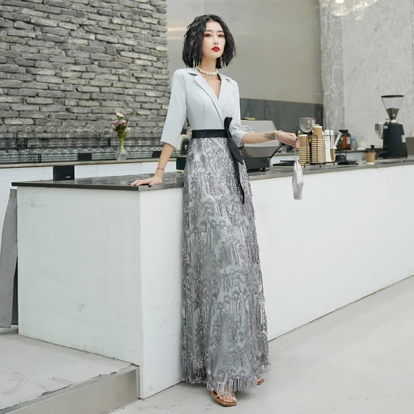 Chic / Belle Gris Robe De Soirée 2020 Princesse V-Cou 3/4 Manches Ceinture Paillettes Gland Longue Volants Robe De Ceremonie