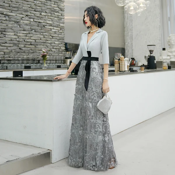 Chic / Belle Gris Robe De Soirée 2020 Princesse V-Cou 3/4 Manches Ceinture Paillettes Gland Longue Volants Robe De Ceremonie
