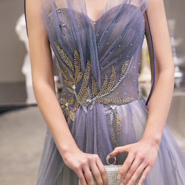 Elegante Violett Farbverlauf Abendkleider 2020 A Linie Spaghettiträger Ärmellos Perlenstickerei Perle Glanz Tülle Sweep / Pinsel Zug Rüschen Rückenfreies