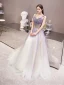 Elegante Violett Farbverlauf Abendkleider 2020 A Linie Spaghettiträger Ärmellos Perlenstickerei Perle Glanz Tülle Sweep / Pinsel Zug Rüschen Rückenfreies