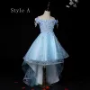 Vestido Alto Azul Transparentes Cumpleaños Vestidos para niñas 2020 Ball Gown Fuera Del Hombro Manga Corta Apliques Flor Con Encaje Rhinestone Asimétrico Ruffle