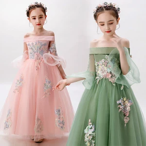 Schöne Geburtstag Blumenmädchenkleider 2020 Ballkleid Off Shoulder 3 4 Ärmel Glockenhülsen Rückenfreies Applikationen Spitze Perlenstickerei Perle Lange Rüschen