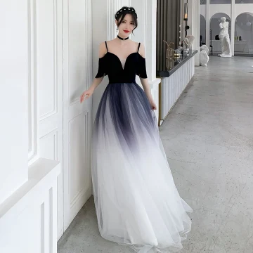 Chic Belle Bleu Marine Dégradé De Couleur Blanche Robe De Soirée 2020 Princesse Bretelles Spaghetti Manches Courtes Ceinture Longue Volants Dos Nu Robe De Ceremonie