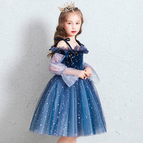 Schöne Königliches Blau Geburtstag Blumenmädchenkleider 2020 Ballkleid Off Shoulder Geschwollenes Lange Ärmel Star Pailletten Kurze Rüschen