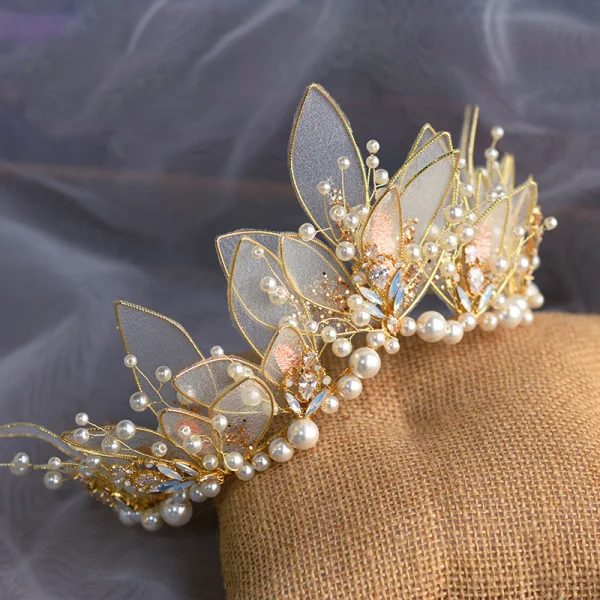 Blomma Fe Guld Fjäril Brud Huvudbonad 2020 Legering Pärla Rhinestone Tiara Bröllop Tillbehör