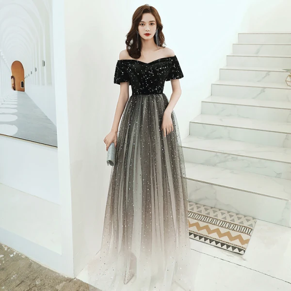 Chic / Belle Noire Robe De Soirée 2020 Princesse De l'épaule Manches Courtes Étoile Brodé Paillettes Longue Volants Robe De Ceremonie