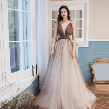 Sexy Marron Dégradé De Couleur Robe De Soirée 2020 Princesse Transparentes Col V Profond Sans Manches Glitter Tulle Longue Volants Dos Nu Robe De Ceremonie