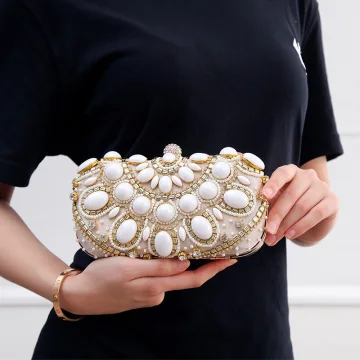 Piękne Szampan Kwadratowe Kopertówki 2020 Metal Frezowanie Rhinestone