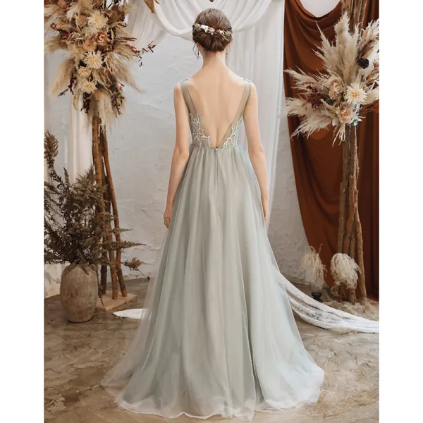 Élégant Gris Transparentes Robe De Soirée 2020 Princesse V-Cou Sans Manches Appliques En Dentelle Perlage Longue Volants Dos Nu Robe De Ceremonie