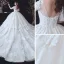 Chic / Belle Champagne Grande Taille Robe De Mariée 2020 Robe Boule V-Cou 1/2 Manches Dos Nu Appliques En Dentelle Perlage Cathedral Train Volants
