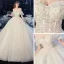 Chic / Belle Champagne La Mariée Robe De Mariée 2020 Robe Boule De l'épaule Manches Courtes Sans Manches Dos Nu Appliques En Dentelle Perlage Paillettes Glitter Tulle Cathedral Train Volants