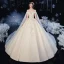 Chic / Belle Champagne La Mariée Robe De Mariée 2020 Robe Boule De l'épaule Manches Courtes Dos Nu Appliques En Dentelle Fleur Paillettes Perlage Cathedral Train Volants