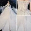 Chic / Belle Champagne La Mariée Robe De Mariée 2020 Robe Boule De l'épaule Manches Courtes Dos Nu Appliques En Dentelle Fleur Paillettes Perlage Cathedral Train Volants