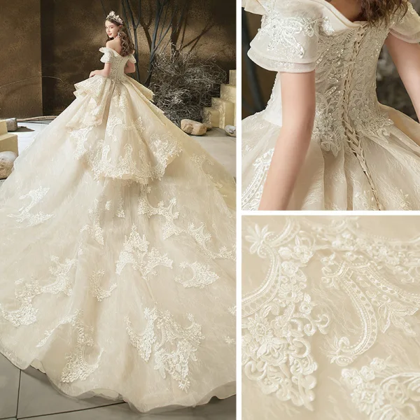 Luxe Champagne La Mariée Robe De Mariée 2020 Robe Boule De l'épaule Manches Courtes Dos Nu Appliques En Dentelle Perlage Royal Train Volants