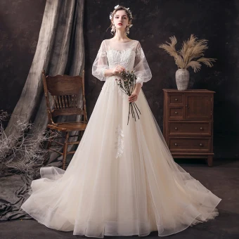Abordable Champagne La Mariée Robe De Mariée 2020 Princesse Transparentes Encolure Dégagée Gonflée 3 4 Manches Dos Nu Appliques Perlage Tribunal Train Volants