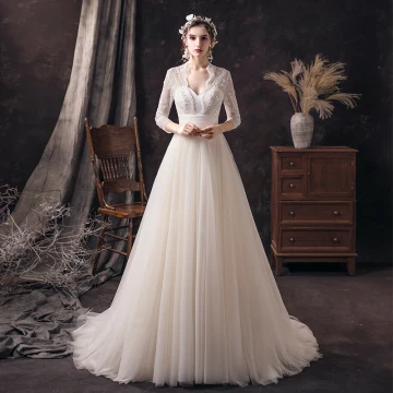 Abordable Champagne Dentelle La Mariée Robe De Mariée 2020 Princesse V Cou 3 4 Manches Dos Nu Perlage Perle Train De Balayage Volants
