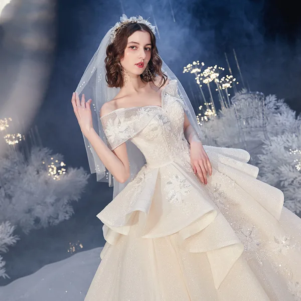 Luxe Champagne La Mariée Robe De Mariée 2020 Robe Boule De l'épaule Manches Courtes Dos Nu Appliques En Dentelle Perlage Glitter Tulle Royal Train Volants