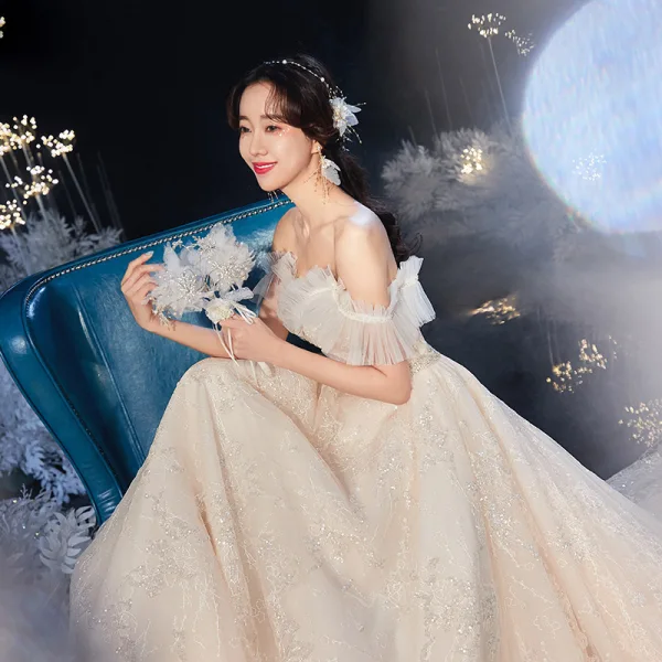Chic / Belle Champagne La Mariée Robe De Mariée 2020 Princesse De l'épaule Manches Courtes Dos Nu Appliques Paillettes Perlage Glitter Tulle Cathedral Train