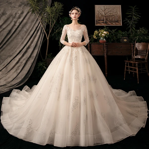 Chic / Belle Champagne Transparentes Robe De Mariée 2020 Robe Boule V-Cou 3/4 Manches Dos Nu Feuille Appliques En Dentelle Perlage Glitter Tulle Cathedral Train
