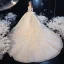 Chic / Belle Champagne La Mariée Robe De Mariée 2020 Robe Boule De l'épaule Manches Courtes Dos Nu Appliques En Dentelle Perlage Gland Cathedral Train Volants