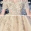 Chic / Belle Champagne La Mariée Robe De Mariée 2020 Robe Boule De l'épaule Manches Courtes Dos Nu Appliques En Dentelle Perlage Gland Cathedral Train Volants