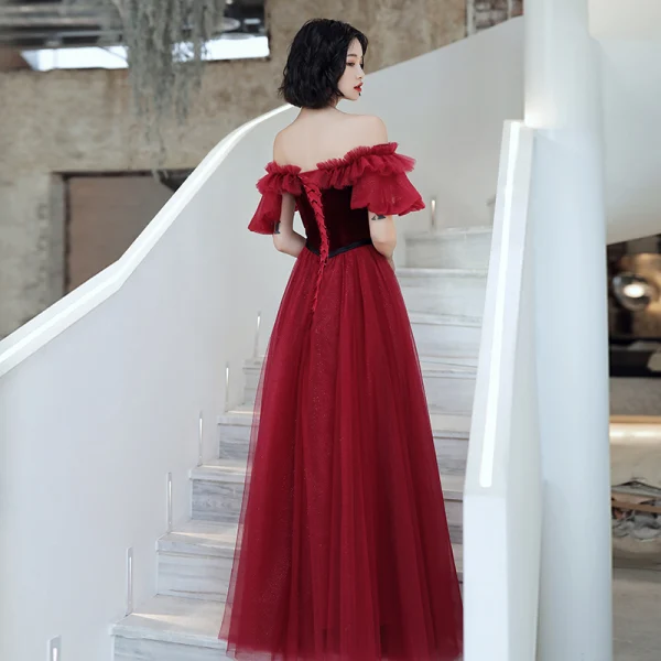 Schöne Rot Abendkleider 2020 A Linie Off Shoulder Geschwollenes Kurze Ärmel Glanz Tülle Stoffgürtel Lange Rüschen Rückenfreies Festliche Kleider