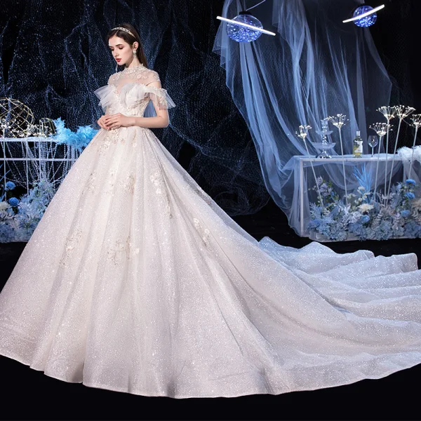 Vintage / Retro Ivory Bridal Wedding Dresses 2020 Ball Gown High Neck Short Sleeve Backless Appliques Lace Beading Glitter Tulle Cathedral Train Ruffle