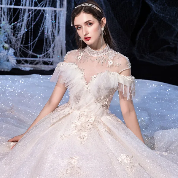 Vintage / Retro Ivory Bridal Wedding Dresses 2020 Ball Gown High Neck Short Sleeve Backless Appliques Lace Beading Glitter Tulle Cathedral Train Ruffle