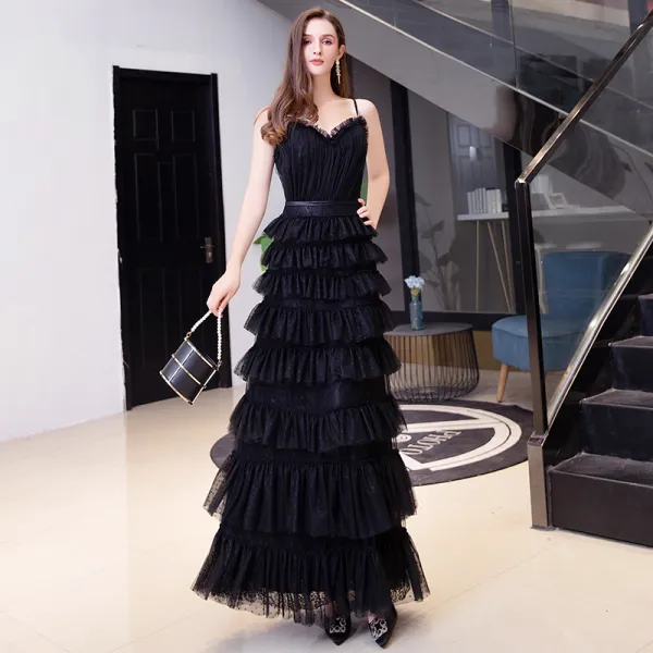 Piękne Czarne Święto Sukienki Wieczorowe 2020 Princessa Spaghetti Pasy Bez Rękawów Szarfa Długie Kaskadowe Falbany Bez Pleców Sukienki Wizytowe